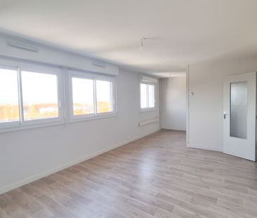 T2 de 56 m² refait à neuf avec belle pièce à vivre - Photo 2