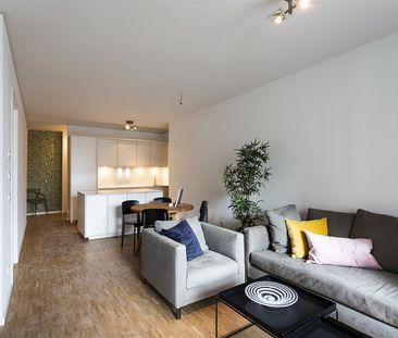 Stilvolle 2-Zi.-Wohnung mit Kücheninsel, Ankleide und Loggia im 4. ... - Foto 1