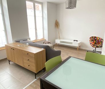 Location Appartement 2 pièces 40m² - Photo 3