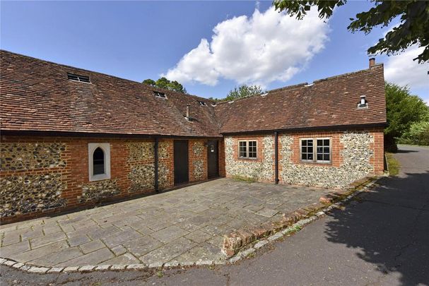 2 bedroom end of terrace house to rent - Photo 1