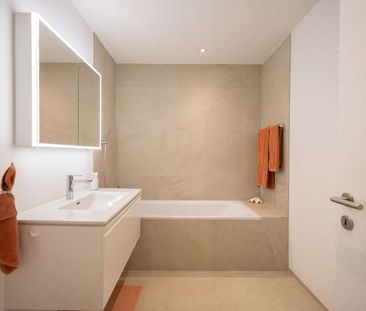 Helle 3.5-Zimmer-Wohnung mit Balkon und Garage in Kloten - Photo 6