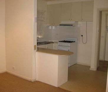 3 Overman Court, Essendon VIC 3040 - Photo 2