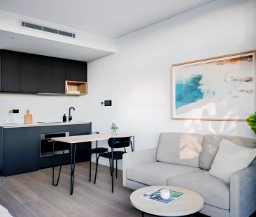 Studio Courtyard - Photo 2