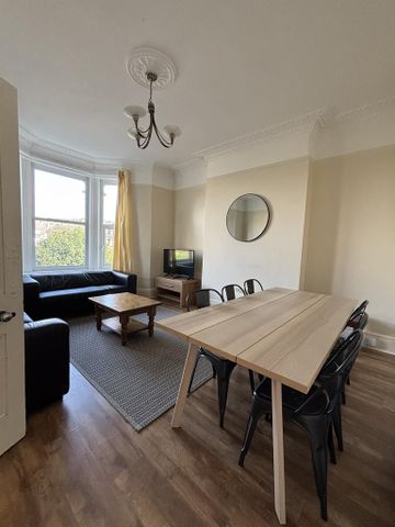 7 bedroom terraced house to rent - Photo 2