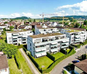 moderne 3.5 Zi.-Gartenwohnung im Dorfzentrum - Photo 3