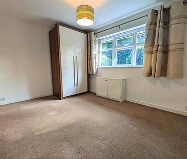 3 Bedroom Semi Detached To Let - Photo 3