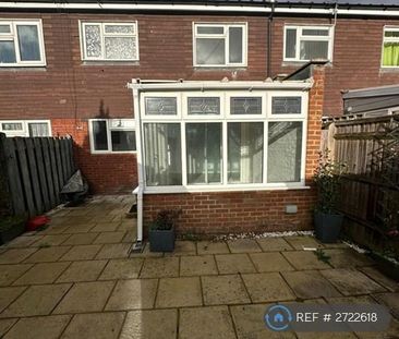 3 bedroom terraced house to rent - Photo 1