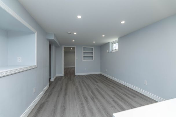 For Lease - 647 Perry Crescent Unit# Bsmt, Oshawa, Ontario - Photo 1