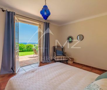 Proche Saint-Tropez - Charmante villa vue mer - Photo 1
