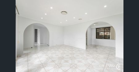 Updated 4-bedroom family home in prime location - Photo 4