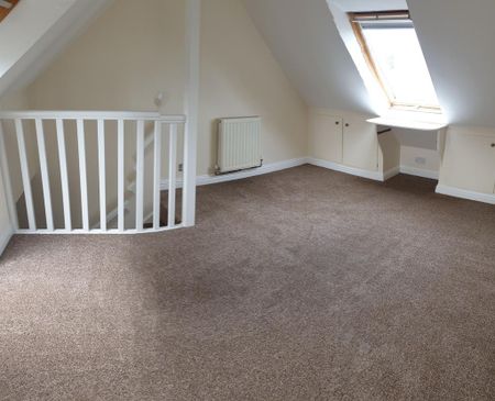 3 bedroom terraced house to rent - Photo 2