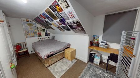 5 bedroom terraced house to rent - Photo 4