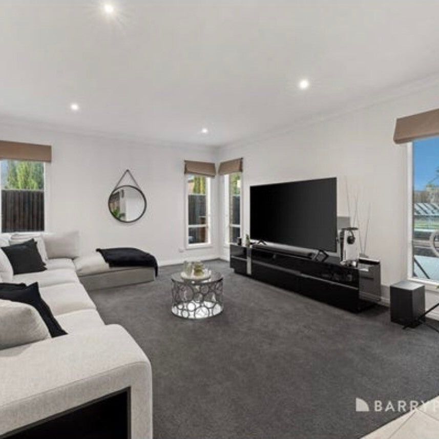 Lilydale - Photo 1