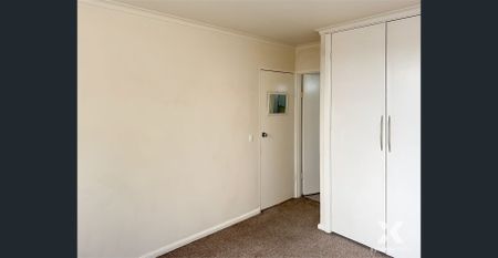 Charming Windsor Gem at Its Finest - 2 Parking Permits Available Via Council, DON'T MISS IT!!!!!! - Photo 5