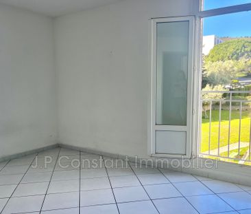 Location Appartement 2 pièces 40m² LA CIOTAT 13600 - Photo 6
