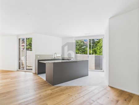 SUN-KISSED GARDEN APARTMENT - Foto 4