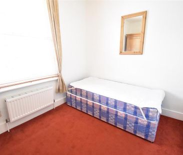 2 bedroom maisonette to rent - Photo 3