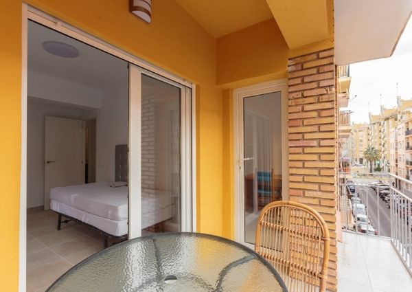 Fully renovated apartment for rent with 3 bedrooms in Denia