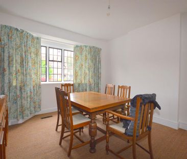 4 bedroom detached house to rent - Photo 2