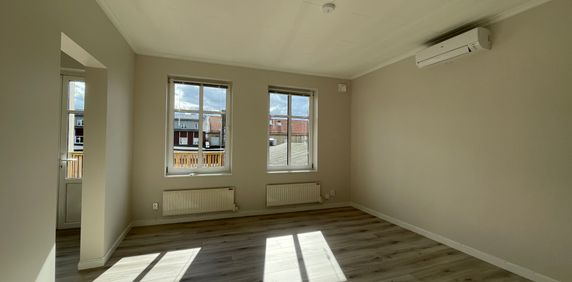 Karlagatan, Vara - Foto 2