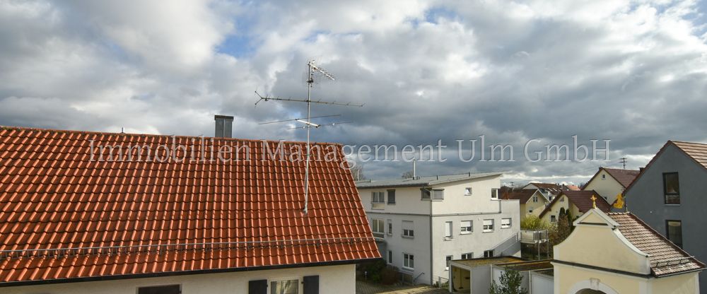 Wunderschöne 3-Zimmer-Wohnung mit Balkon und 2 Tiefgaragenstellplätzen! - Photo 1