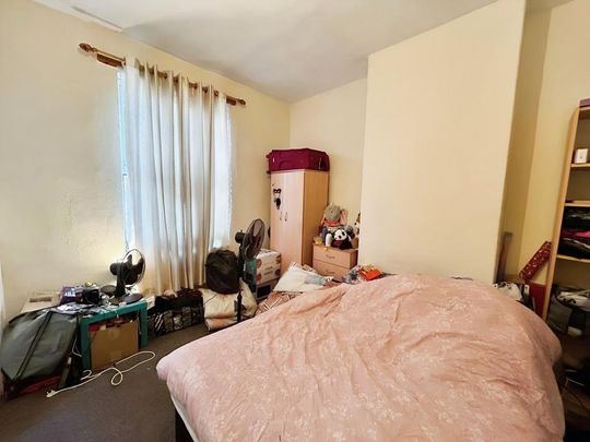 4 bedroom terraced house to rent - Photo 1