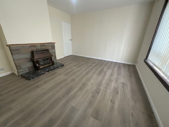 3 Bed Terraced House, Springhill Road, AB16 - Photo 1