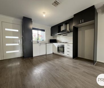 2/53 High Street, Queanbeyan East NSW 2620 - Townhouse For Rent | D... - Photo 6