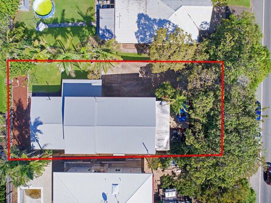 Charming 3-Bedroom Unit in Sought-After Shelly Beach - Photo 1