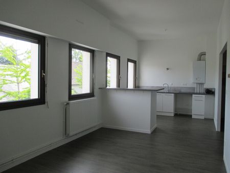 Location Appartement 4 pièces 67m² ST JEAN DE BRAYE 45800 - Photo 3