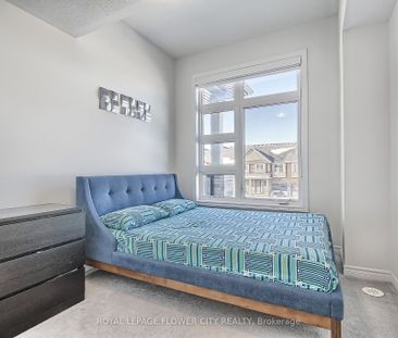 For Lease - 420 Wheat Boom Drive, Oakville, Ontario - Photo 3
