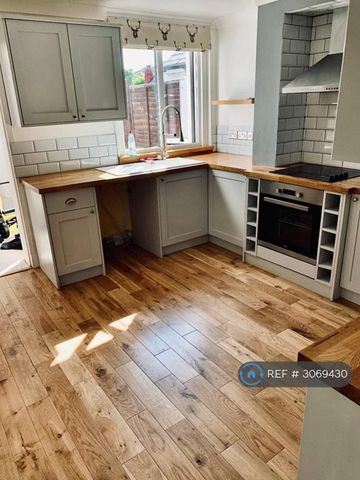 2 bedroom terraced house to rent - Photo 5