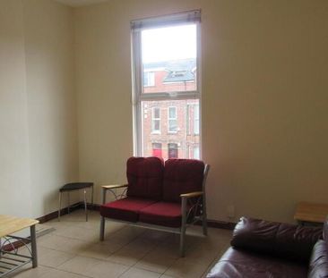 Unit 2, 113 Fitzroy Avenue, Belfast, BT7 1HU - Photo 2