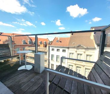 Luxueus dakappartement met 2 slaapkamers en 2 badkamers. - Photo 6