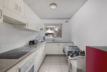 Fantastic One Bedroom! - Photo 3
