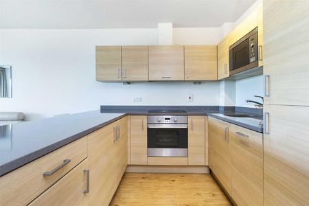 Bantam House Heritage Avenue Colindale NW9 - Photo 3