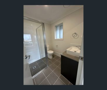1/72 Wicklow Road, Chisholm, NSW 2322 - Photo 2