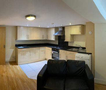 2 bedroom apartment to rent - Photo 2