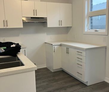 For Lease - 6705 Cropp Street Unit# 103, Niagara Falls, Ontario - Photo 5