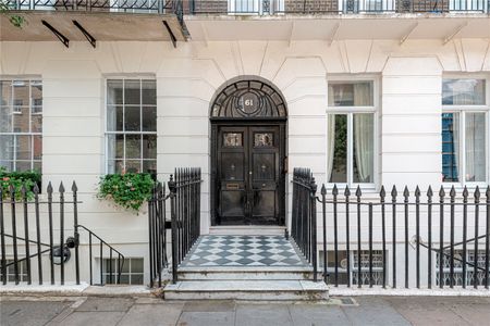 Spacious Four Bedroom Duplex Apartment in the Heart of Marylebone - Photo 3