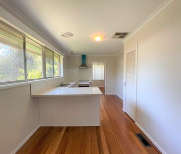 61 Anora Crescent, Mulgrave - Photo 3