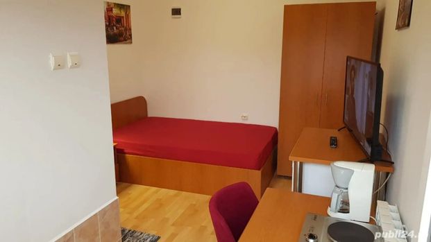 Eroii revolutiei giurgiului la casa vila - Fotografie 1