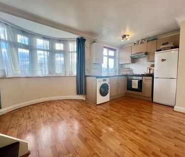 Warden Avenue, Harrow, HA2 - Photo 4