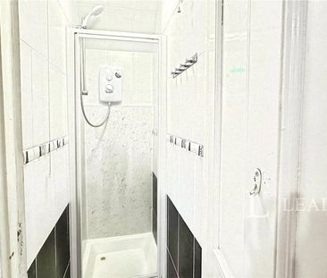 1 bedroom in a house share to rent - Photo 6