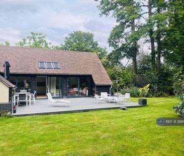 4 bedroom detached house to rent - Photo 1