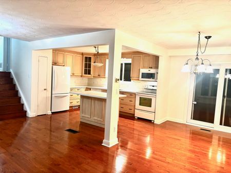 For Lease - 130 Cultra Square, Toronto, Ontario - Photo 3