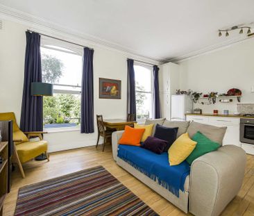 Price £2,300 pcm - Available 17/02/2026 - Furnished - Photo 2