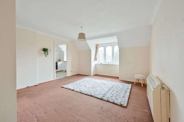 Cherry Gardens, Northolt, UB5 - Photo 1