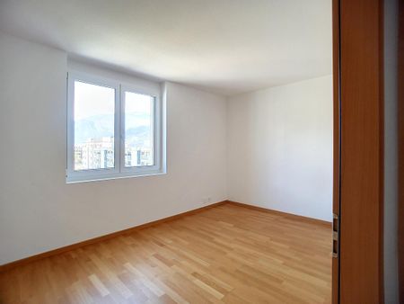 Sion, appartement récent de 2.5 pces dans le quartier des Potences - Photo 2