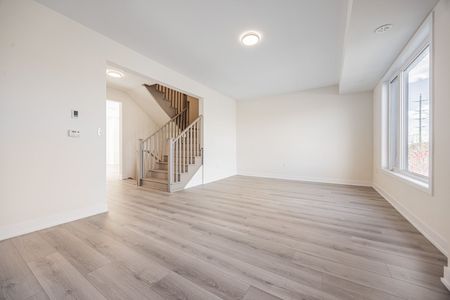 For Lease - 8 Lively Way, Whitby, Ontario - Photo 2